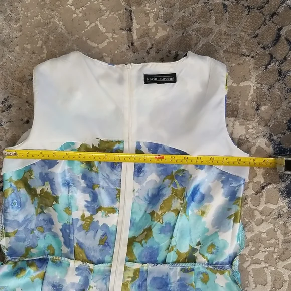 Karin Stevens blue floral dress. Size 12 - Picture 4 of 7
